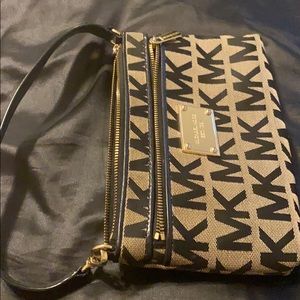 Michael Kors signature wristlet/clutch